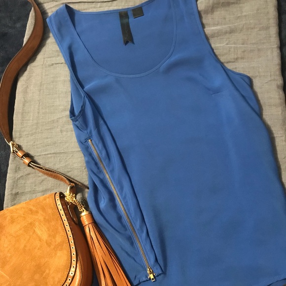 Side Zipper Tank - Petticoat Alley - Picture 3 of 5